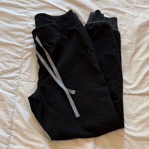 Figs Women Black Jogger Pants